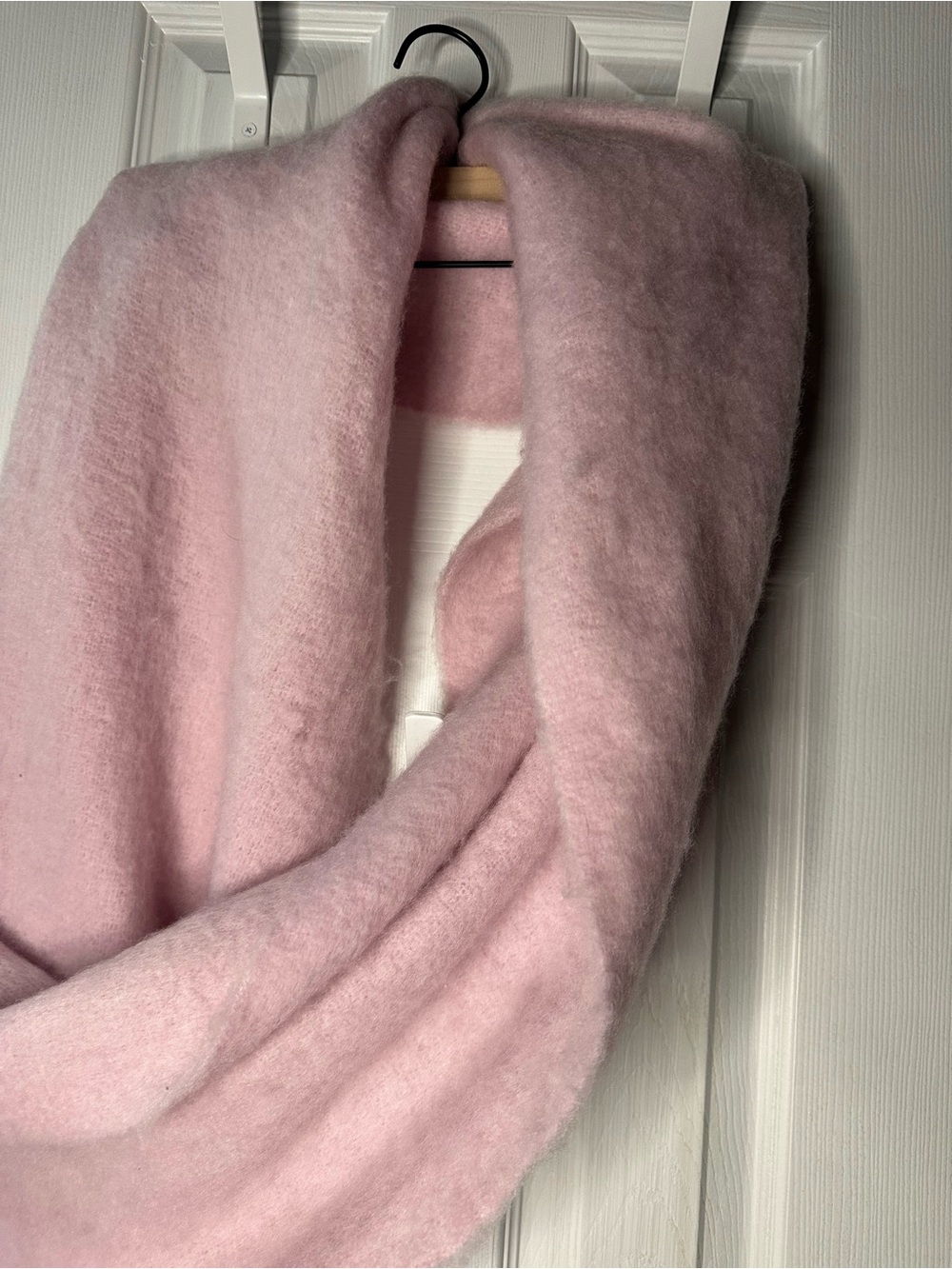 FOREVER21 Soft Pink Women's Scarf - Comfortable Cozy Style